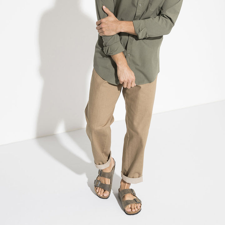 BIRKENSTOCK Arizona Oiled Leather Soft Footbed#color_Faded-Khaki