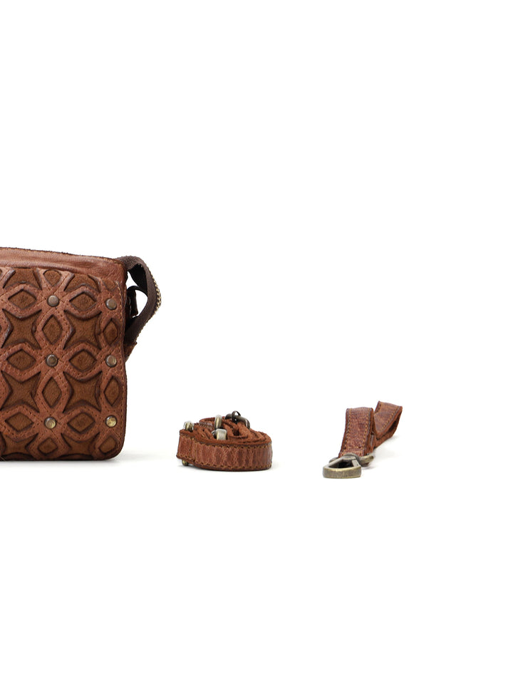 KOMPANERO Trish Clutch#color_cognac