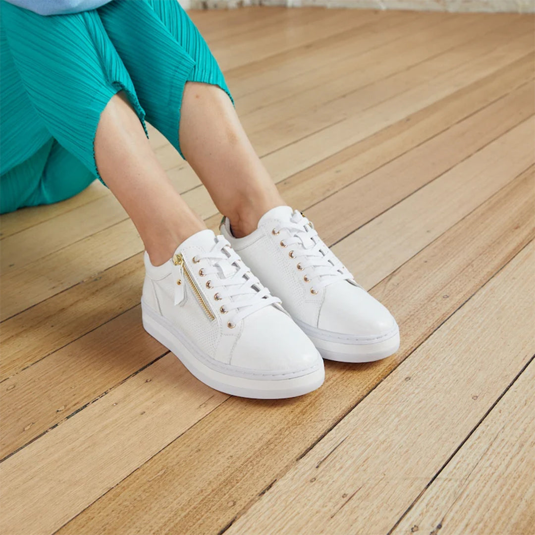 Pinny Sneaker