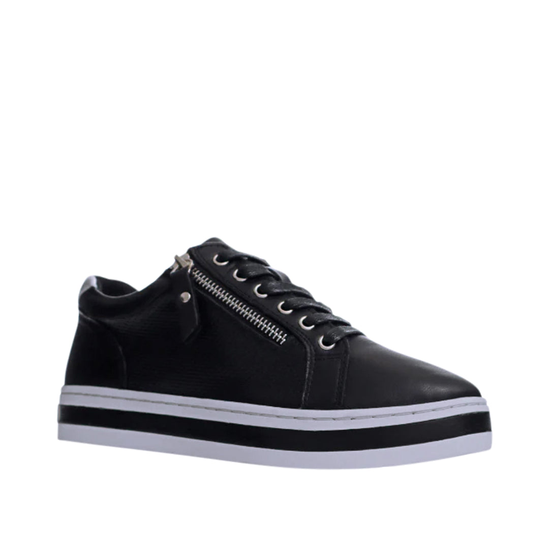 Pinny Sneaker