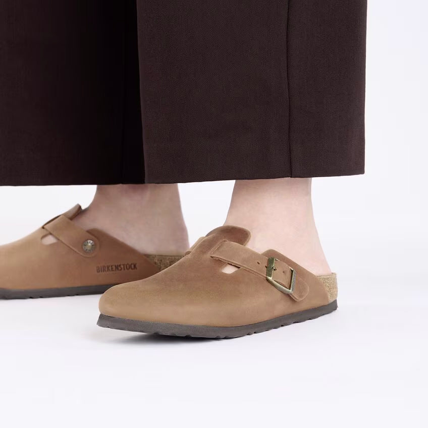 BIRKENSTOCK Boston Oiled Leather Cognac