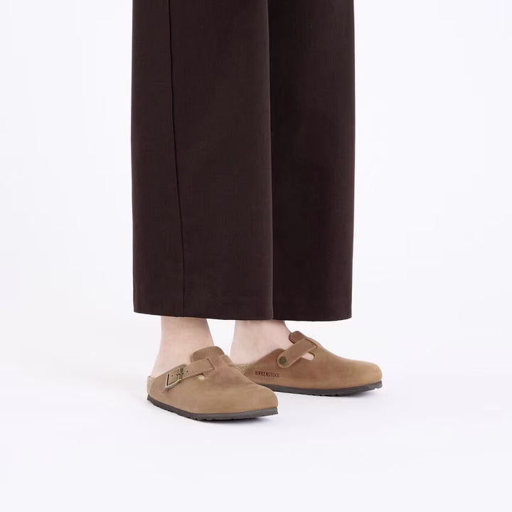 BIRKENSTOCK Boston Oiled Leather Cognac