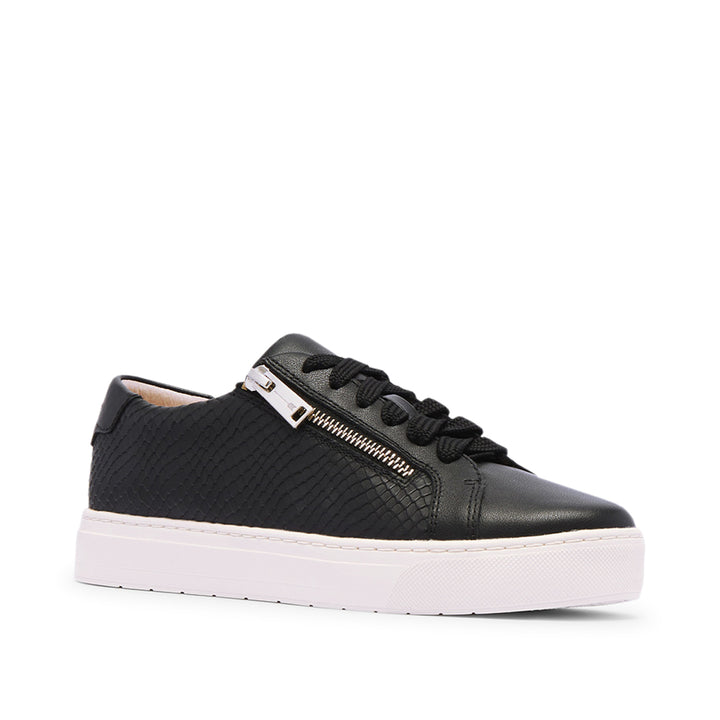 Billie II Black Emboss