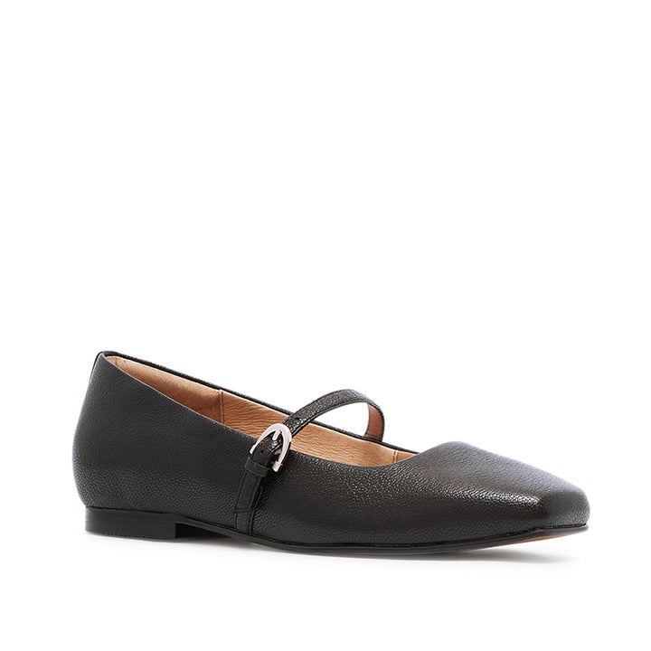 Hepburn Black Tumbled