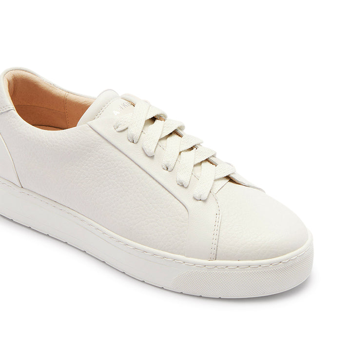 Mim V White Tumbled