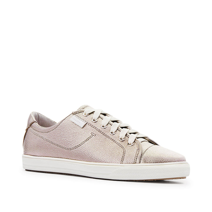 Champagne metallic comfort sneaker