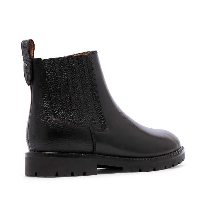 Sage Boot Tumbled Black