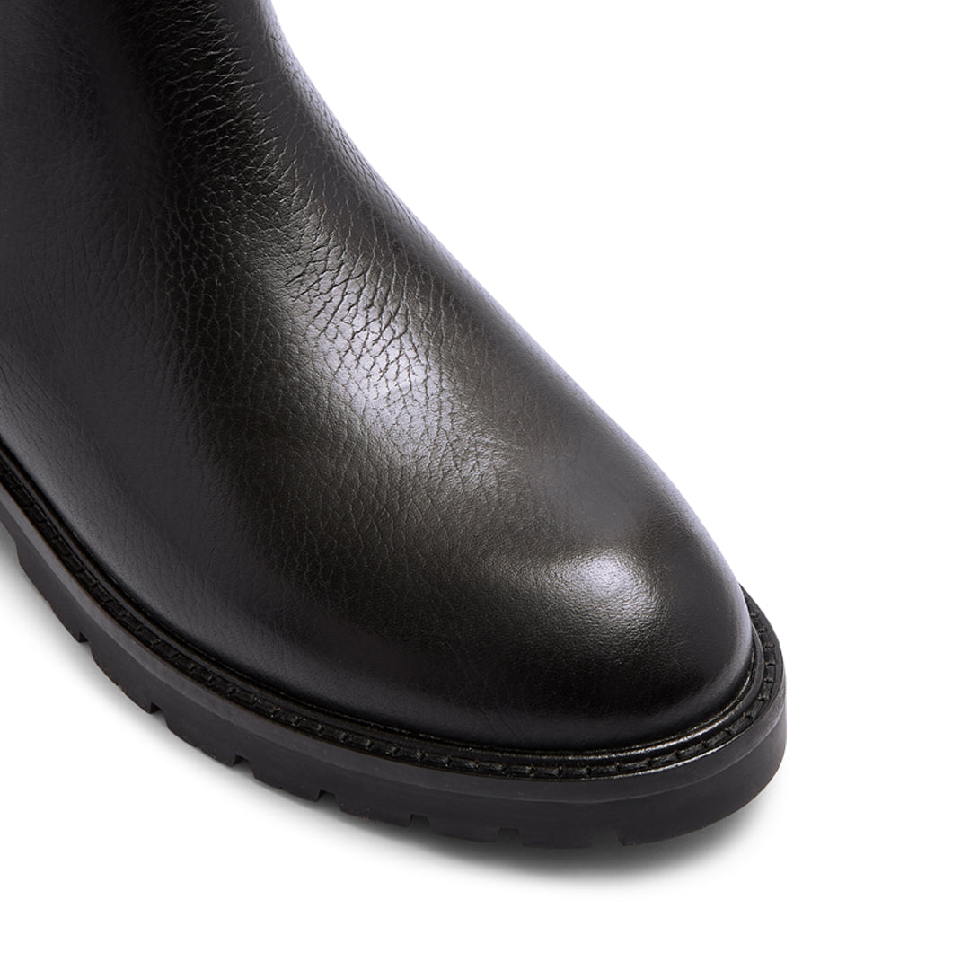 Sage Boot Tumbled Black