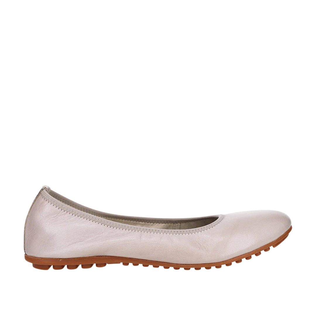 LE SANSA Barbara Ballet Flat#color_Silver-grey