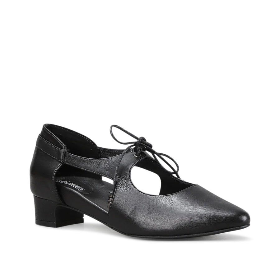NAKED-ARCHES_Peppa_Black_Angle