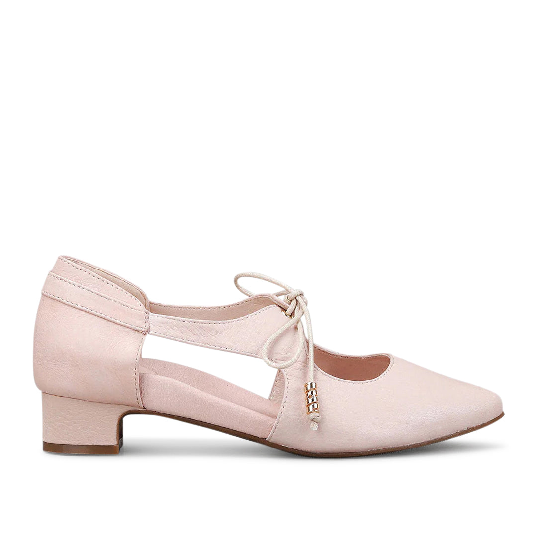 NAKED ARCHES Peppa Nude Side