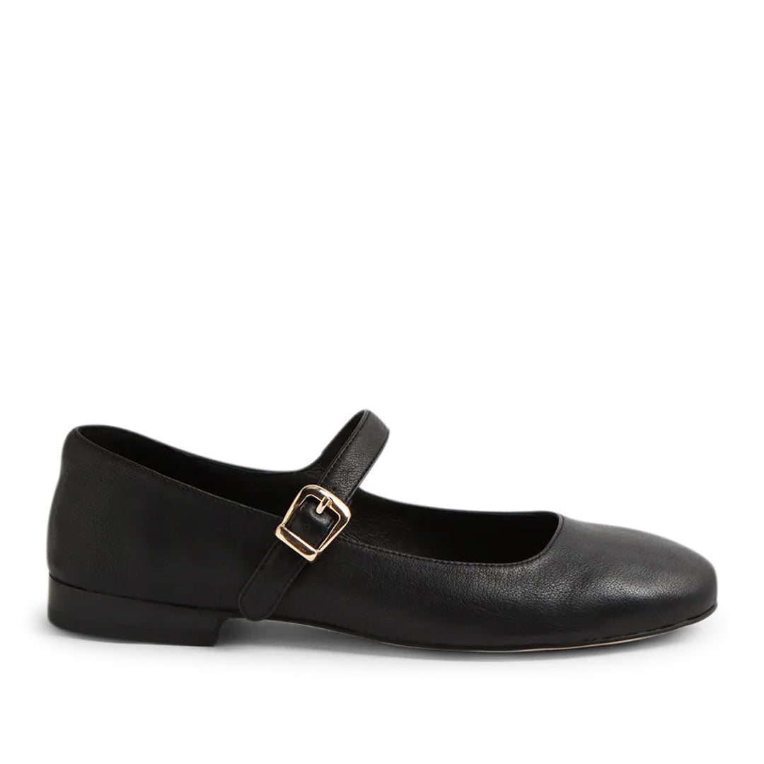 Evony W Black