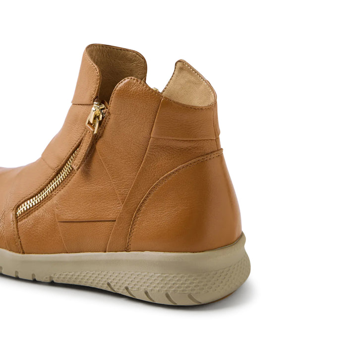 Sisley XF Tan