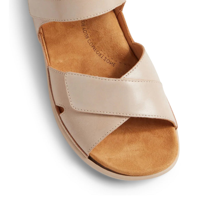 Ziera Bronn Sandal#color_Almond