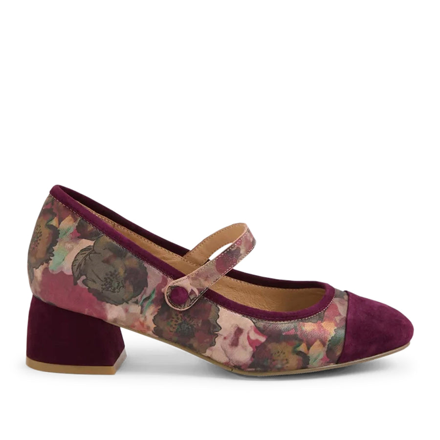 Floral-patterned shoe with a block heel