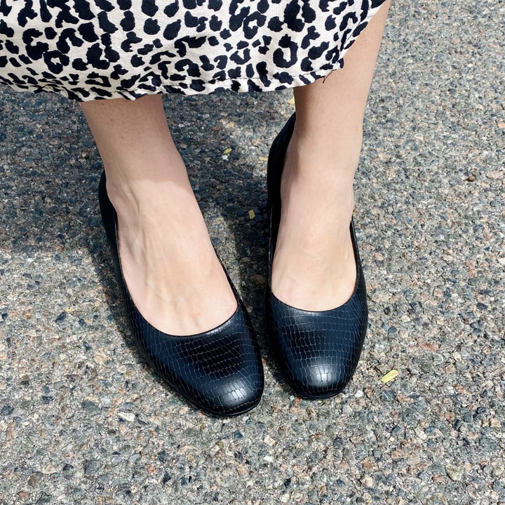 Zamira Court Heel - W