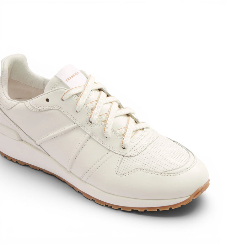 FRANKIE4 Raider white leather sneakers with textured accents and a gum sole. Designed for comfort and style.