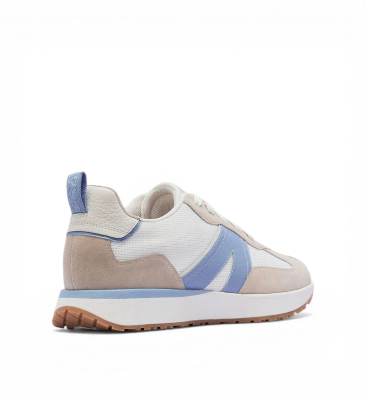 House of Florian Axel II sneakers in white, cornflower blue, and beige suede. Modern, low-top design with layered support and cushioning.