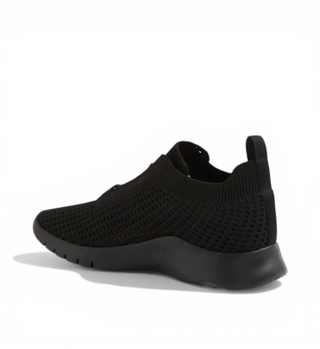 House of Florian Prisse XW black knit sneakers with a pull tab and black sole.