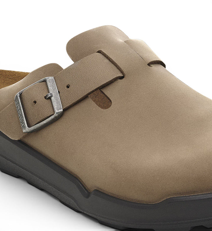 House of Florian Boston Cross Town tabacco brown oiled leather clogs with adjustable buckle