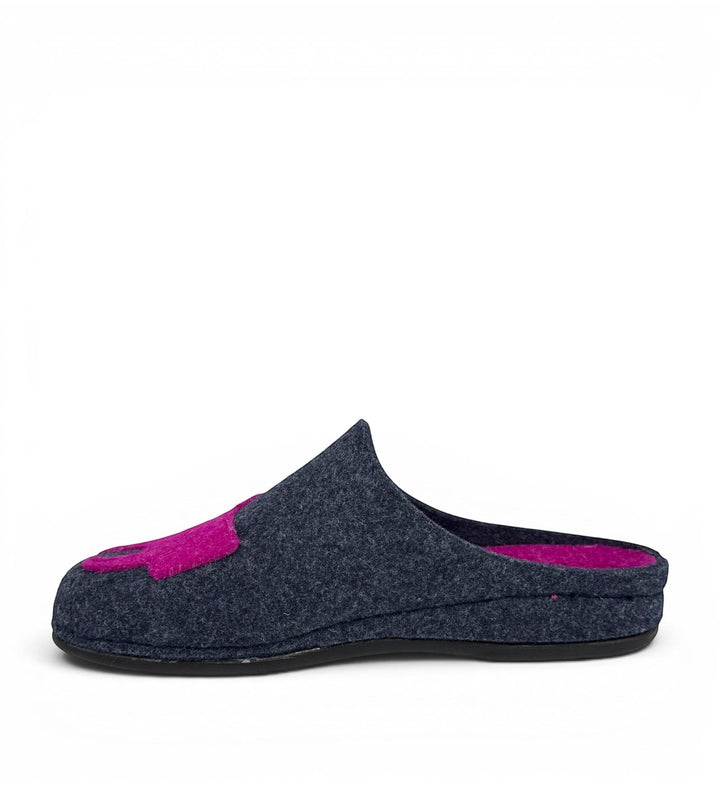 House of Florian DR. FEET Dash charcoal wool felt slipper with a bright fuchsia dog applique design