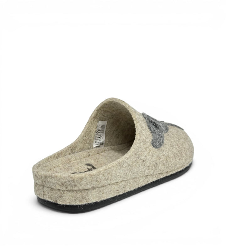 House of Florian Dash felt slipper in light grey with a dark grey decorative detail on a black rubber sole