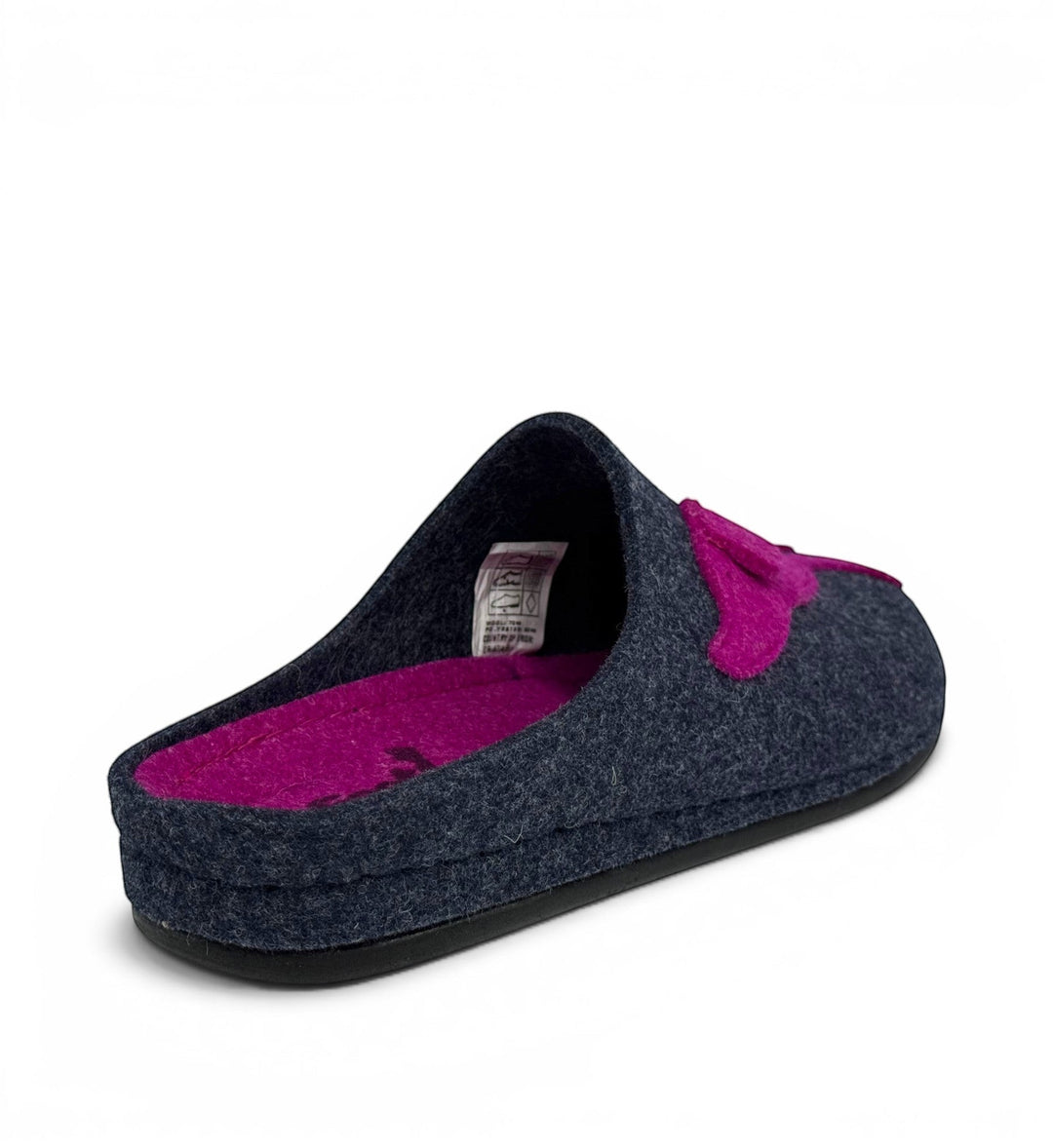 House of Florian DR. FEET Dash wool felt slipper in charcoal with a fuchsia dog applique, back view.
