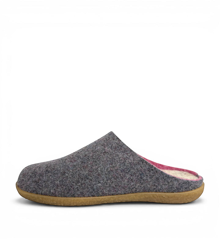 House of Florian Husky Heather grey felt slipper with a pink interior lining and a durable gum rubber sole.