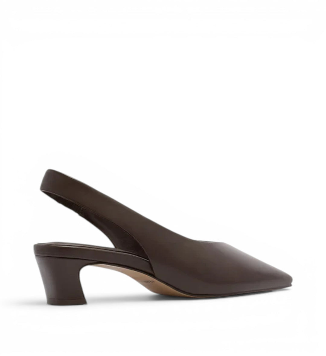 House of Florian Noa Chocolate slingback heels with a square toe and block heel. Made of smooth leather.