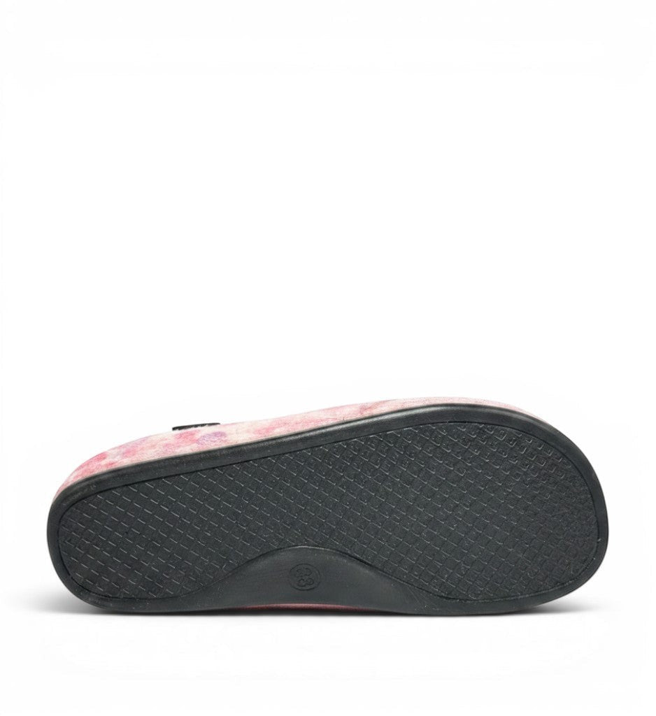 House of Florian Hilda Pink Bubble slipper showing the textured black rubber sole from a bottom view