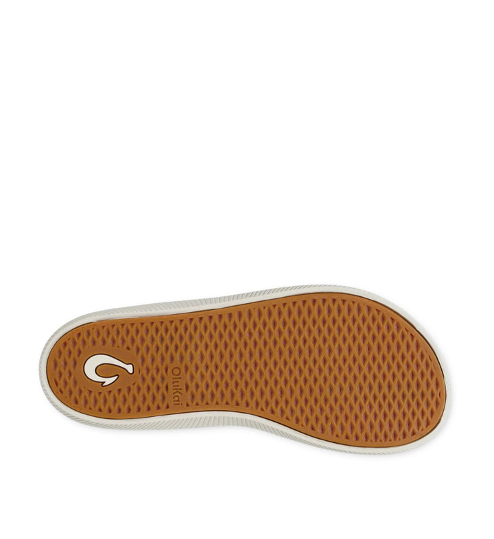House of Florian Ulele Lanai Breeze/Ocean Fog shoe sole with non-marking rubber and Olukai logo.