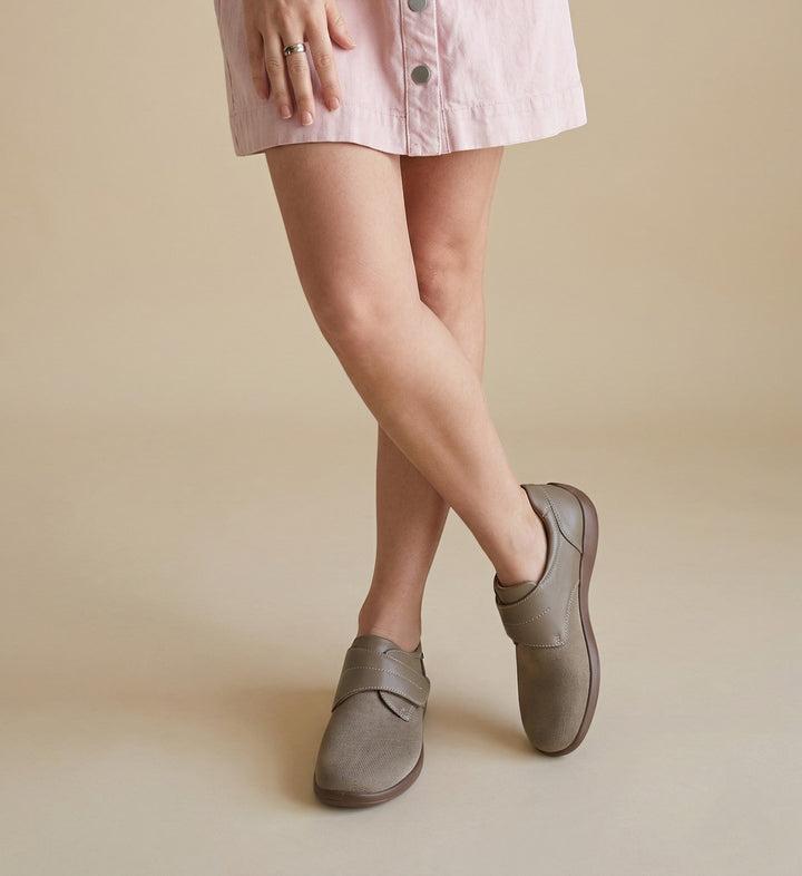 House of Florian REVERE Porto W Taupe leather and flyknit shoe with adjustable strap and arch support.