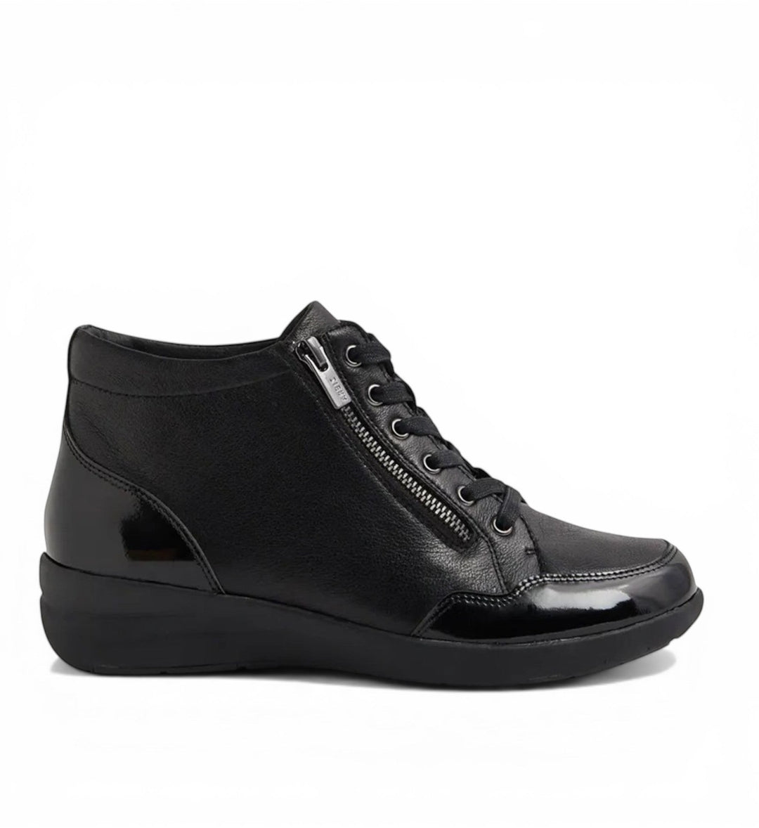 House of Florian Neonne W Black leather high-top sneakers with side zipper and patent toe cap.