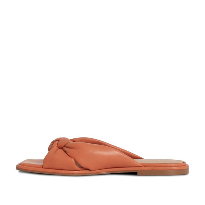 NUDE Elodie Slide