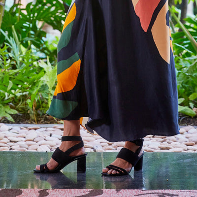 VIONIC Yasmine Heeled Sandal#color_black-suede